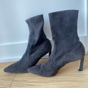 🐰Stuart Weizmann mild calf sock Boots. Trendy for pointed-toes!✨